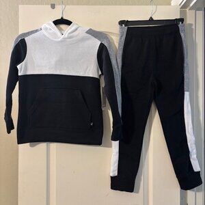 NWT Cheetah Big Boys Fleece Hoodie and Sweatpants 2 Piece Set Sweatsuit SZ 8